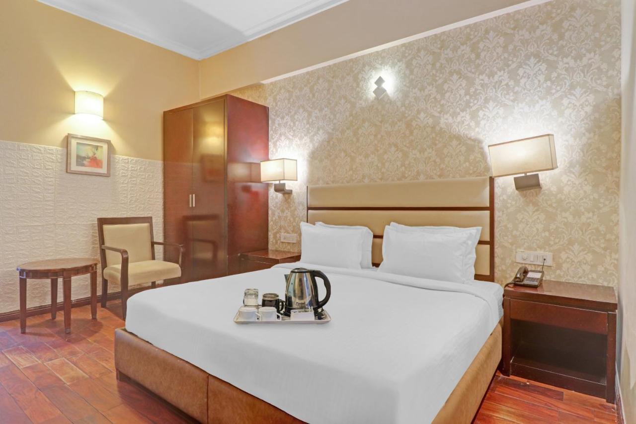 Oyo Townhouse 934 L'Elegant Hotel & Banquetby Ace Manor Ghaziabad Exterior photo